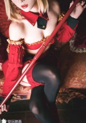 少妇羞涩呻吟乳沟偷拍视频_迅雷手机免费观看