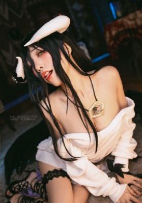 年轻的女秘书_1080超清免费观看