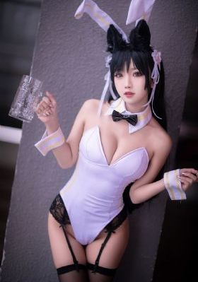 年轻的小姨子1_粤语中字在线观看
